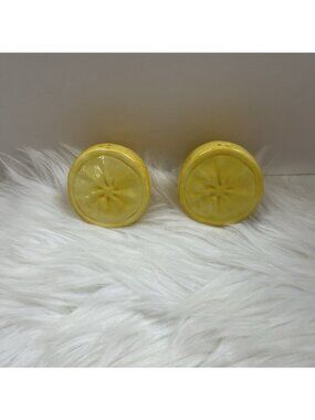 Ceramic Salt & Pepper Shakers Sliced Lemon Summer Spring Kitchen Farmhouse